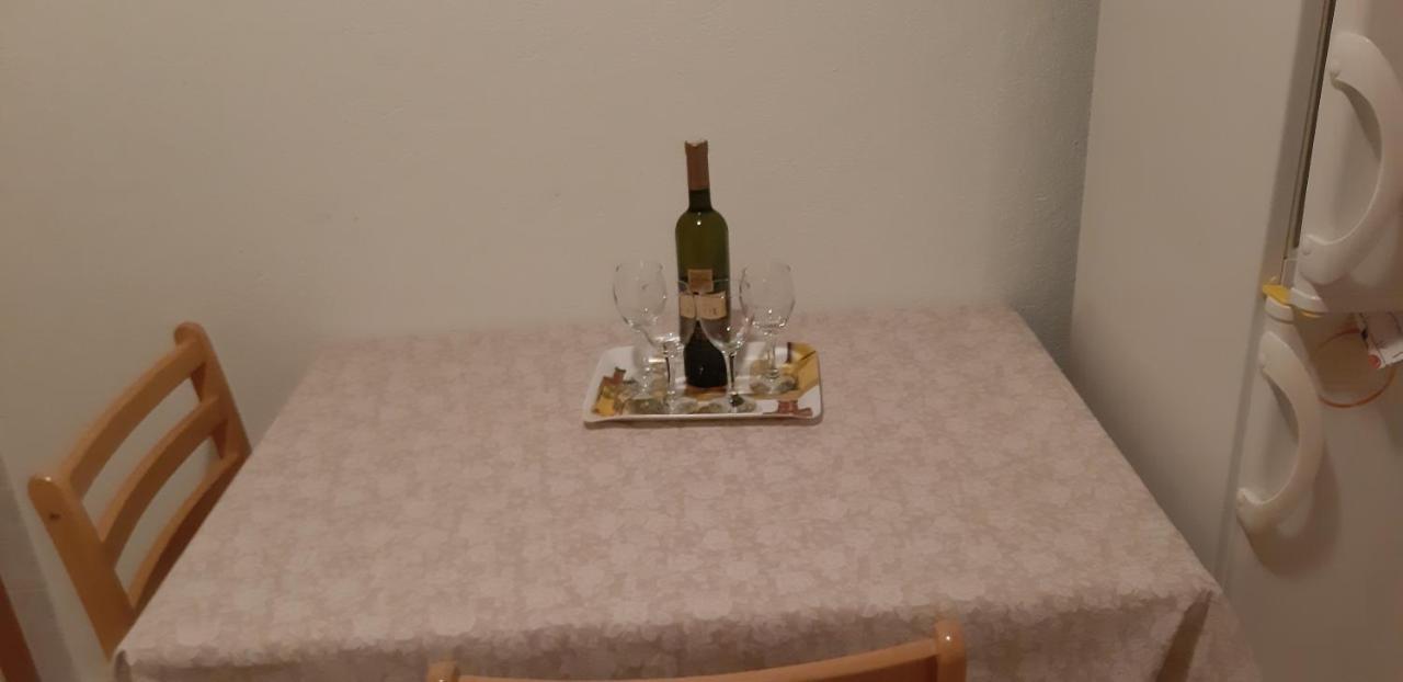 Apartman Bogdan Jelsa  Esterno foto