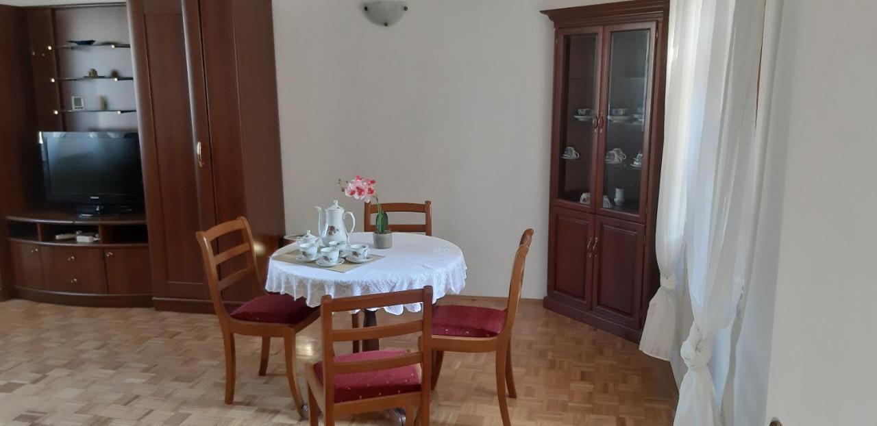 Apartman Bogdan Jelsa  Esterno foto