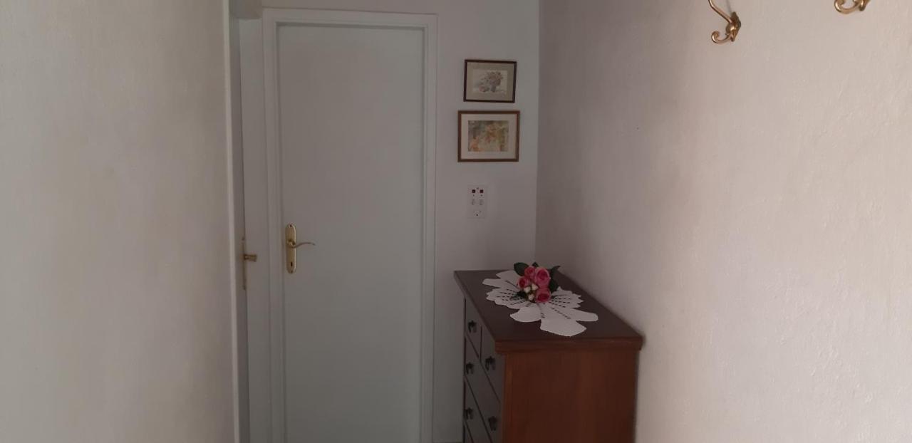 Apartman Bogdan Jelsa  Esterno foto